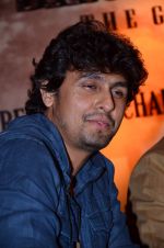 Sonu Nigam at the launch of Shaheed Bhagat Singh Wax Statue in Novotel, Mumbai on 21st Nov 2013